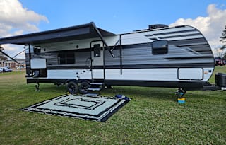 2024 Grand Design Transcend 297QB Ultra Bunkhouse