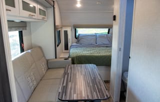 Custom Glamping R-Pod - Pet Friendly!