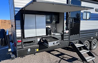 Delivery only - Family Friendly 2021 Forest River