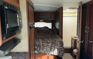 Chuck and Tammy’s 2013 Four Winds 22E