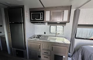 2021 Gulf Stream 248BH - $140/NT Till 6/1!
