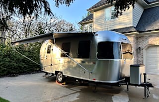 Magnolia 2-AIRSTREAM Bambi Sport 22 *FULLY Loaded*
