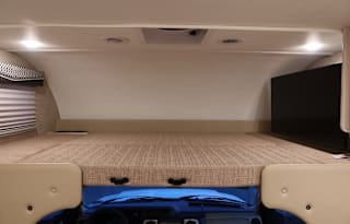 27: *NEW*2022 Thor LUXURY KING Bed,8 Sleeper,Solar