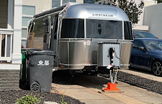 The Shiny Tin Can (Airstream)