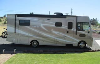 2017 Winnebago Sunstar LX 27N