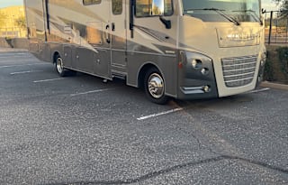 The Nomad Nest- Perfect RV for Family and Getaways