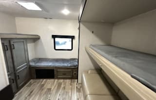 2024 Venture RV SportTrek ST333VIK