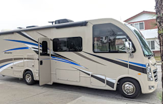 2019 Thor Motor Coach Vegas 27.7