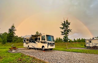 2022 Coachmen Mirada: Luxury Adventure Awaits!