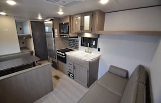 2021 Keystone RV Hideout 26BHSWE