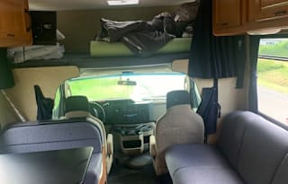 2015 Thor Motor Coach Four Winds 28A