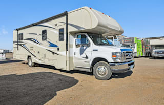 2020 Minnie Winnie 31K: Spacious w/ Flex Miles