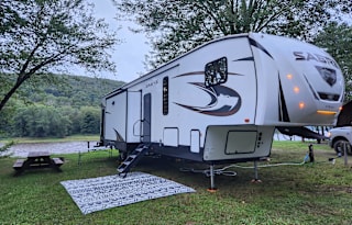 Tri-State Luxury: 5th Wheel Family Paradise