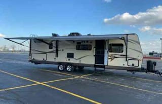 Cozy Furnished Bunkhouse- No Stress Delivery Only