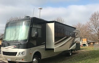 2013 Coachman Mirada 38 ft