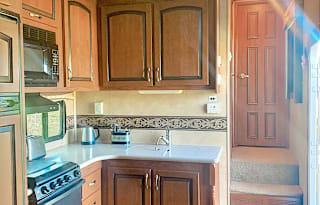 On Eagles’ Wings Comfort Divine RV