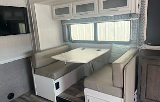 2022 Holiday Rambler Admiral 35R