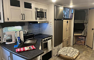 Jenna and Jordan’s Glamper Rental