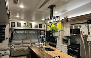 The Glamper Camper