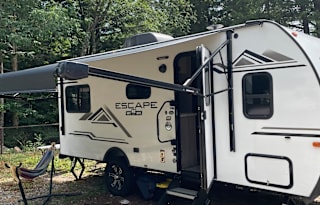2022 KZ Escape Hatch M-17