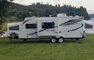 Cook's Cozy Camper