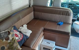 2016 Thor Motor Coach Four Winds 22E