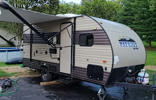 Perfect  Family getaway Forest River WolfPup 16BHS