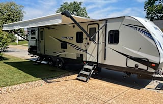 Fully Furnished, loaded RV-Bunkhouse!
