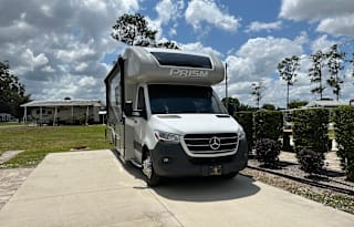 Fun in the Sun - Easy to Drive Mercedes Benz