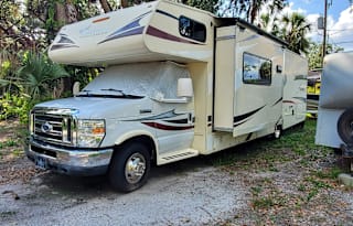 2016 Coachmen RV Freelander 32BH Ford 450