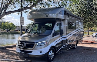 Beautiful, easy to drive escape-mobile.