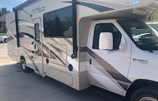 2017 Thor Motor Coach Freedom Elite 29FE
