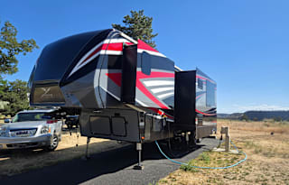 STEVE AND PEGGYS RV RENTAL AND HOSTING.