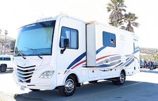 2015 Fleetwood RV Storm 28MS