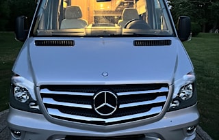 STAR TOURING SPRINTER COACH
