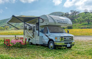 Easy to Drive w/ All the Amenities