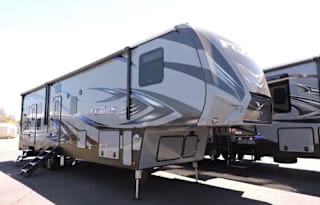 2018 Keystone Fusion