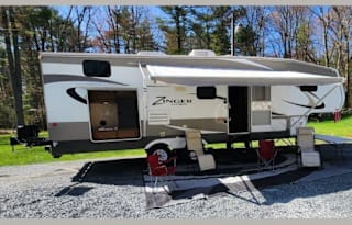 NY-NJ-PA Delivery: XL Family Budget 5th Wheel!
