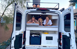 Luxury '19 Ford Transit w/ bathtub, roof deck+more