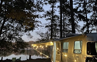 Magnolia 2-AIRSTREAM Bambi Sport 22 *FULLY Loaded*
