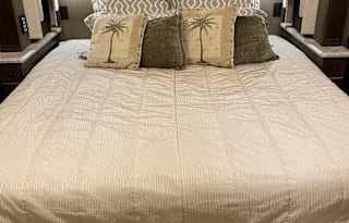 2018 Tiffin Motorhomes Allegro 36 UA