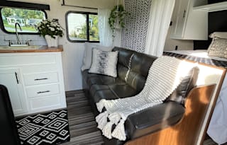 "ALANI"  is a 2017 Jayco Jay Flight
