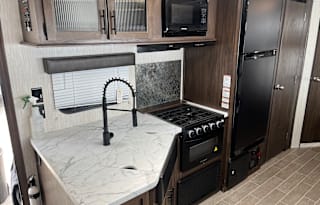 2020 Cherokee Grey Wolf 26 DBH