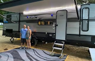 Great Family Getaway w/ Bunks (DELIVERY ONLY!)