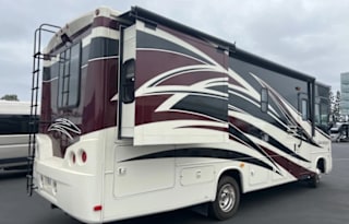 A Beautiful Luxury Motorhome!