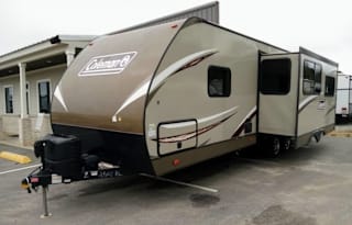 Cozy Coleman Camper - Adventure Awaits