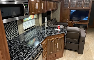 2017 Forest River RV Georgetown XL 377TS