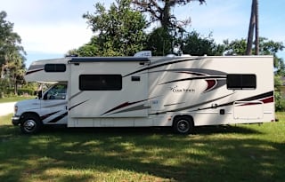 2019 Coachmen Freelander #1