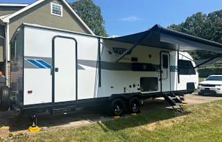 Rockin’ Rooh’s RV