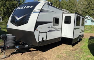 2024 KEYSTONE BULLET CROSSFIRE PREMIUM 31 FT